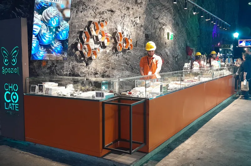 Punto de Venta en la Catedral de Sal